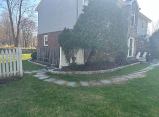 1 Muscoot Rd S, Mahopac, NY 10541