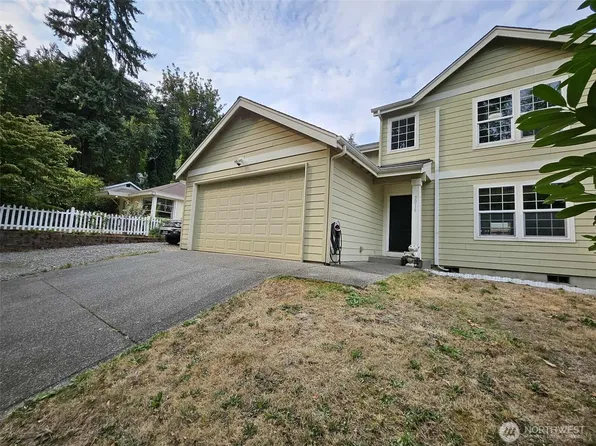 3016 E 19th Street, Bremerton, WA 98310