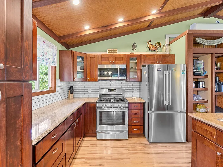 15-2054 10th Ave — Photo 21