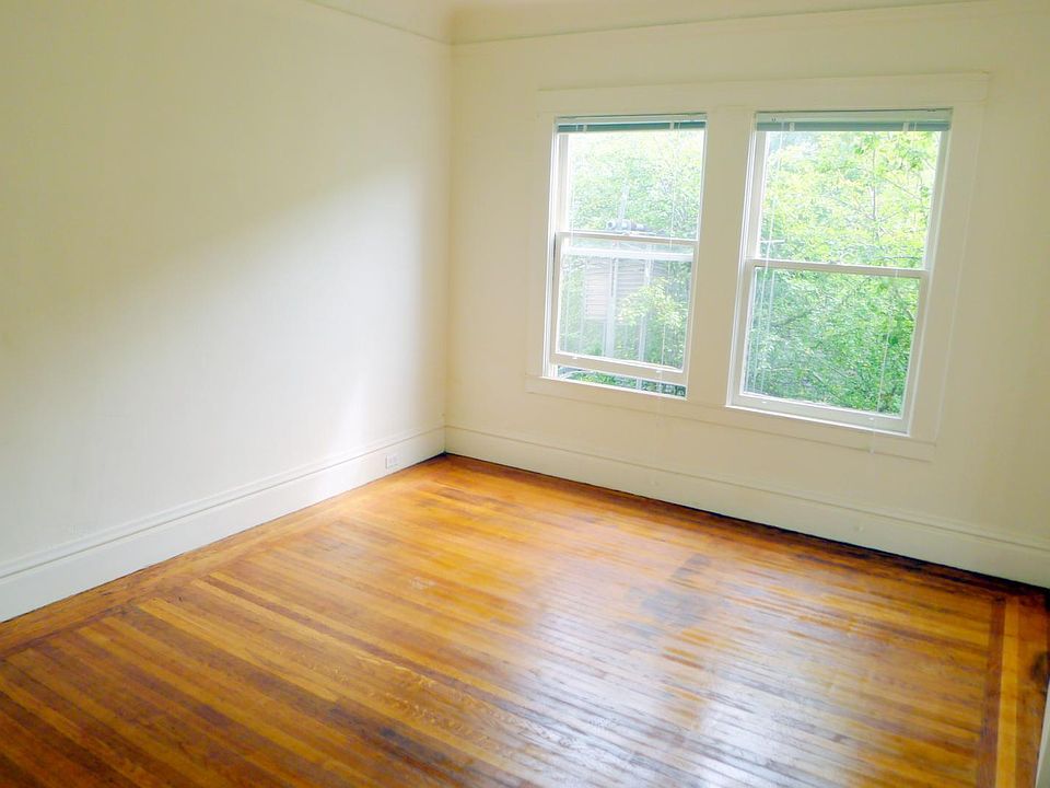 1st image of 1206 16th Ave