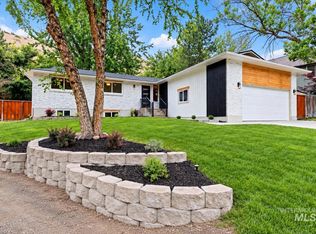 5927 N Collister Dr, Boise, ID 83703