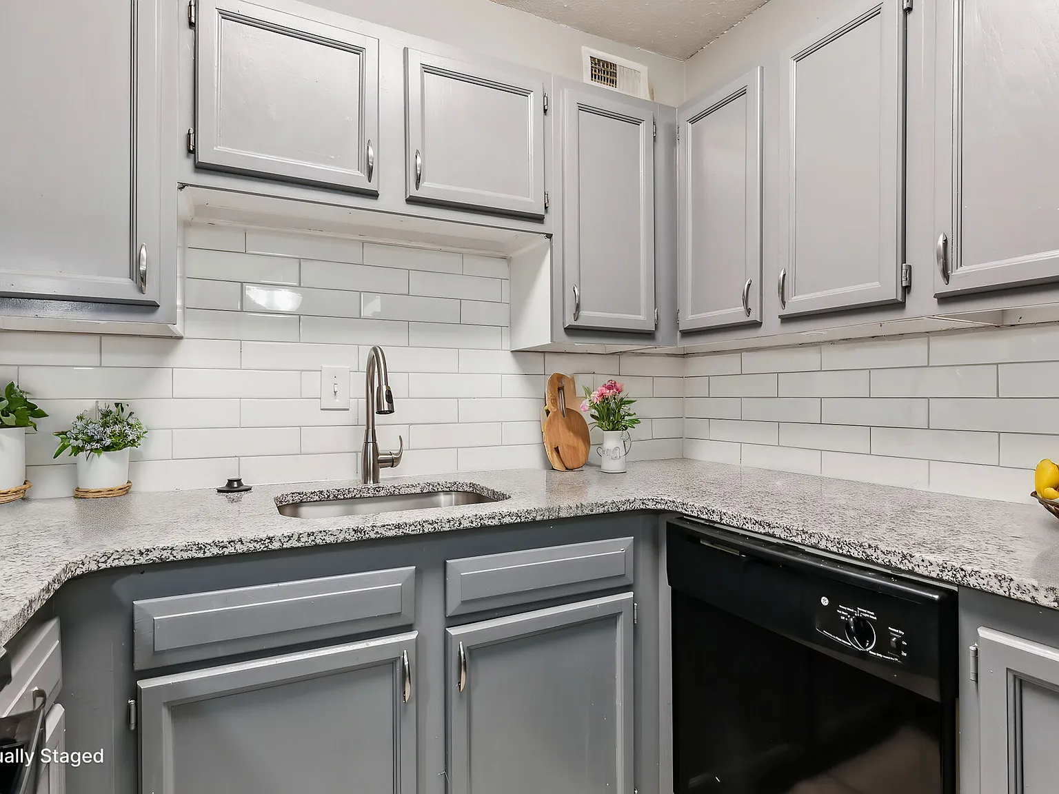 Crown Heights Apartments — Photo 2