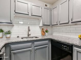 Crown Heights Apartments, Kansas City, MO 64118