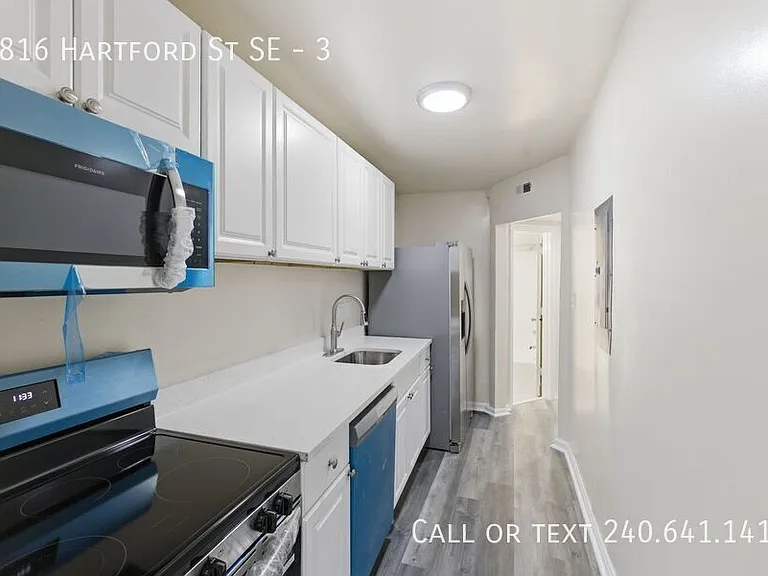 2816 Hartford St SE #3 — Photo 1