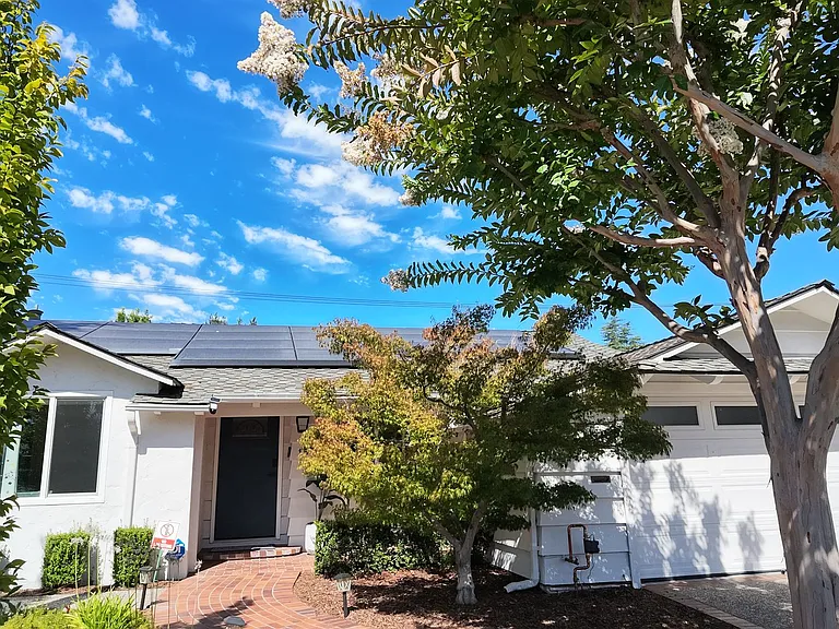 1572 Meadow Ln — Photo 13