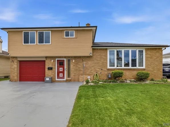 85 Bernice Dr, Cheektowaga, NY 14225