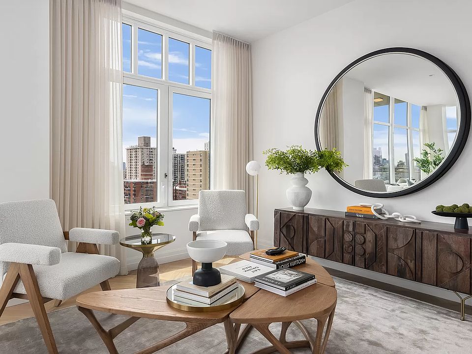 1st image of 15 W 96th St #17A