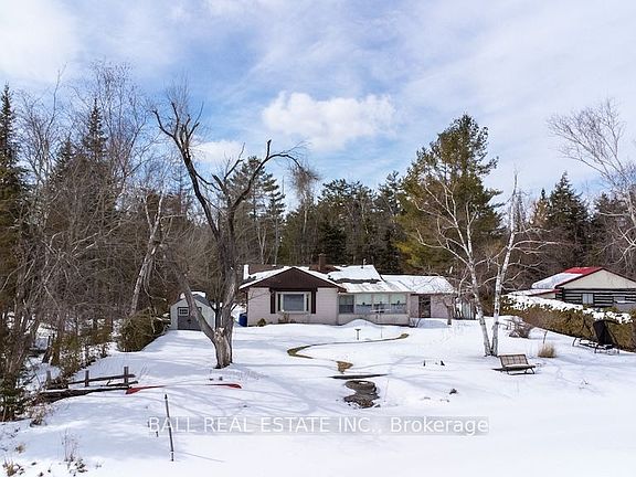 2nd image of 2137 Chipmunk Rd