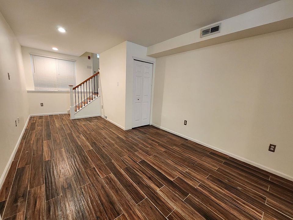 1st image of 800 N Lawrence St APT C