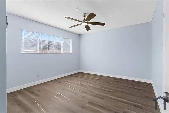 1804 W 78th St #2 — Photo 15