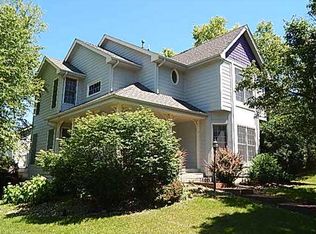 8571 Newbury Ct, Johnston, IA 50131