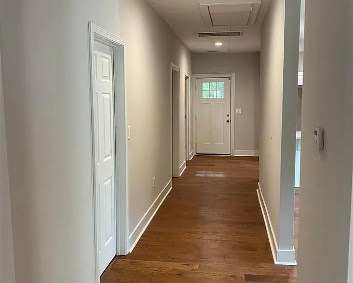 2401 N Roxboro St — Photo 9