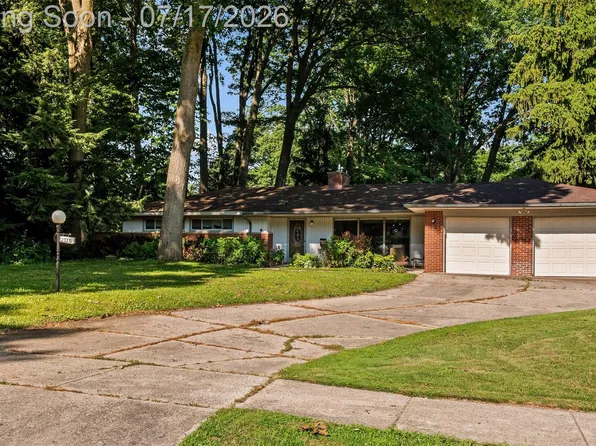 23251 Cass Ave, Farmington, MI 48335