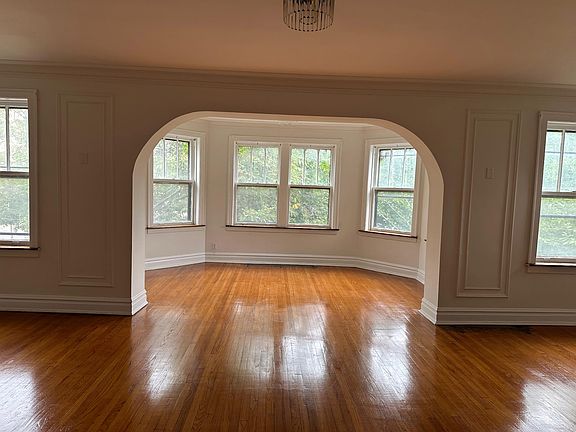 2nd image of 3435 W Adams St #1