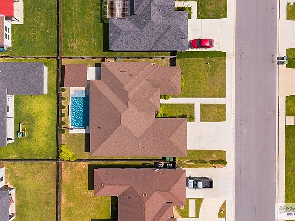 3rd image of 5647 Buckeye Ct