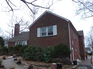 104 Lessing Rd, West Orange, NJ 07052