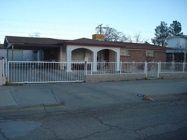 1st image of 9112 Roanoke Dr