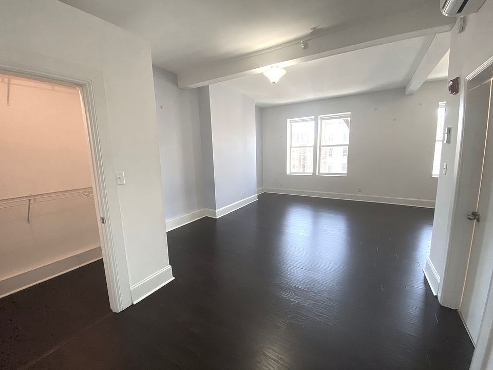 2nd image of 1212 Saint Paul St Space 1212-3B
