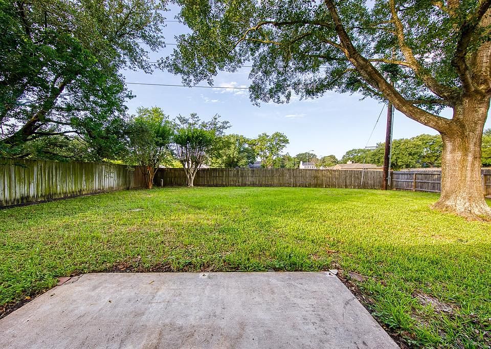 1st image of 17947 Glenledi Dr