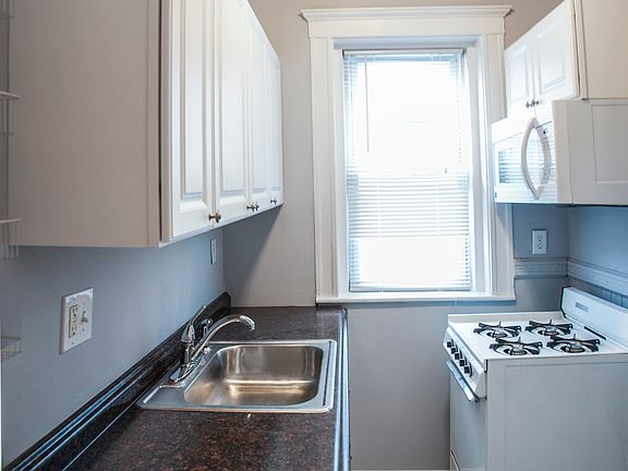 4th image of 131 Park Dr APT 5