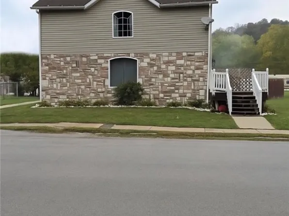 751 Maxwell Ave, La Belle, PA 15450