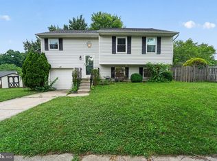 7562 Greenknoll Ct, Hanover, MD 21076