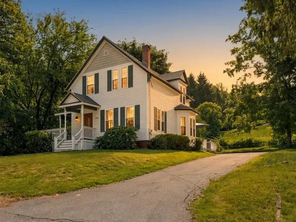 998 Boston Rd, Haverhill, MA 01835