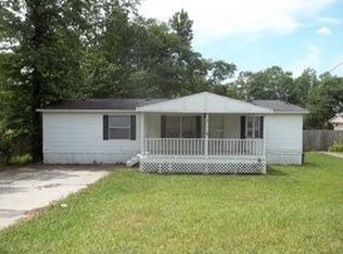 257 Lakeview Dr, Locust Grove, GA 30248