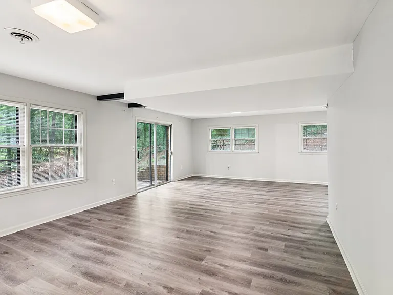 2600 Lantern Ln — Photo 11