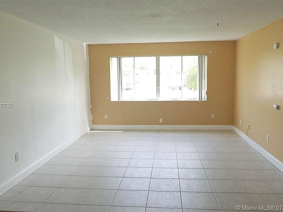 4th image of 14840 Naranja Lakes Blvd #C1b