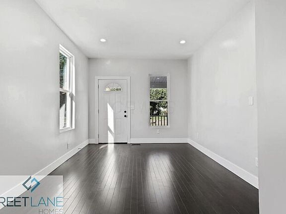 3rd image of 436 S Champion Ave