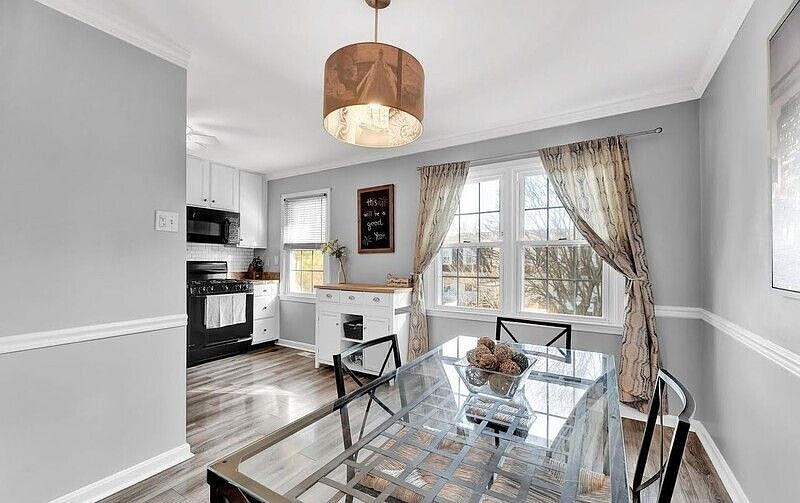 1st image of 9 Sharpley Ct #21D