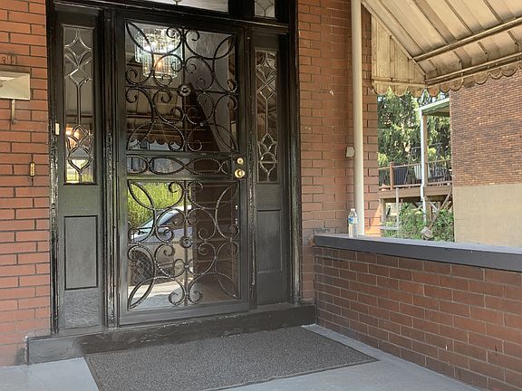 4th image of 511 Ann St