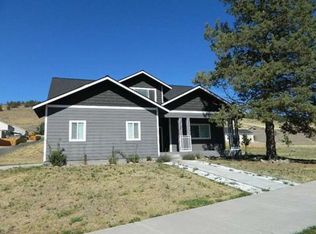 1689 W Ridge Dr, Klamath Falls, OR 97601