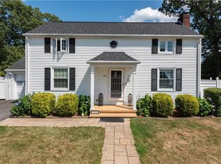 115 Vineyard Ave, Cumberland, RI 02864