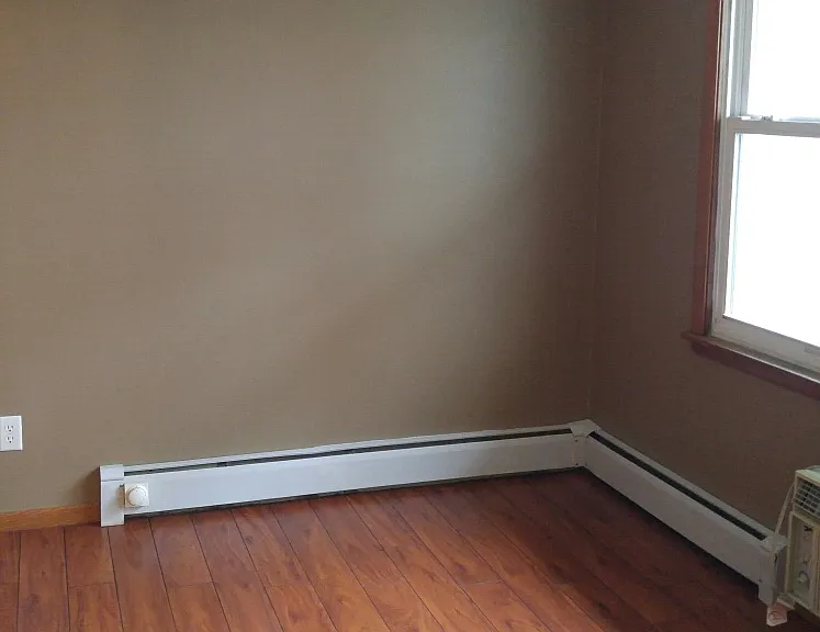 705 E 3rd St — Photo 15