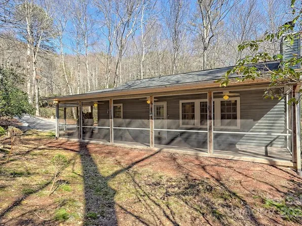 116 Nantahala Cir, Otto, NC 28763