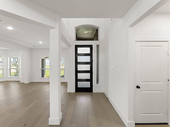 6th image of this home