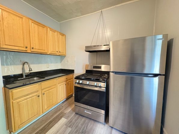 113 Baldwin Ave #1