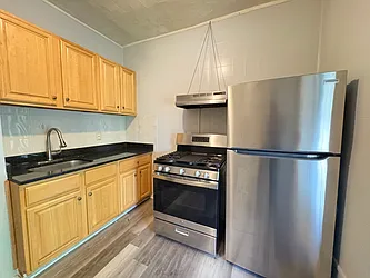 113 Baldwin Avenue, #1