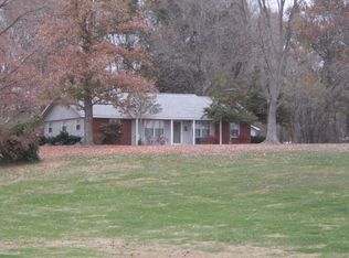8984 Reagan Ln, Benton, IL 62812