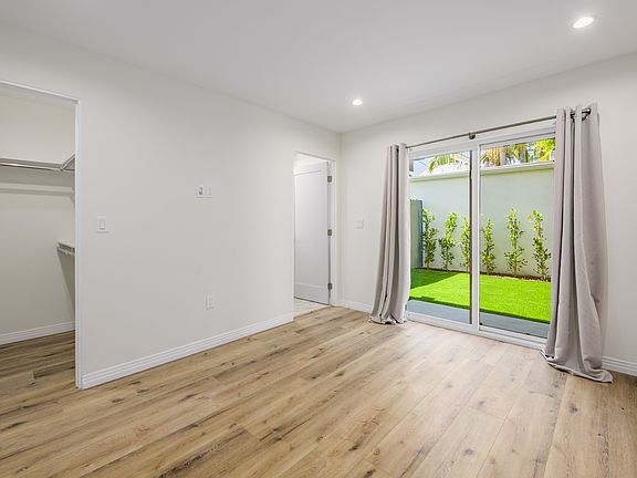 3rd image of 815 1/2 N June St