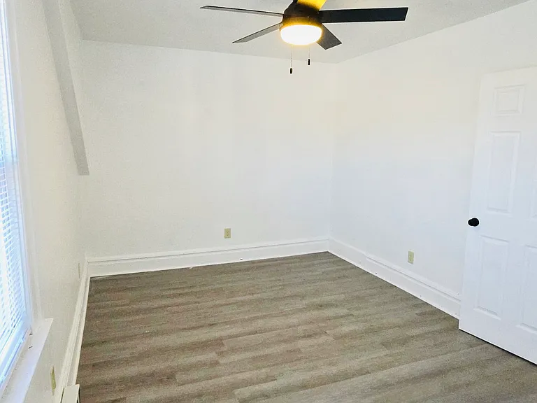 10-14 Noll Pl — Photo 12