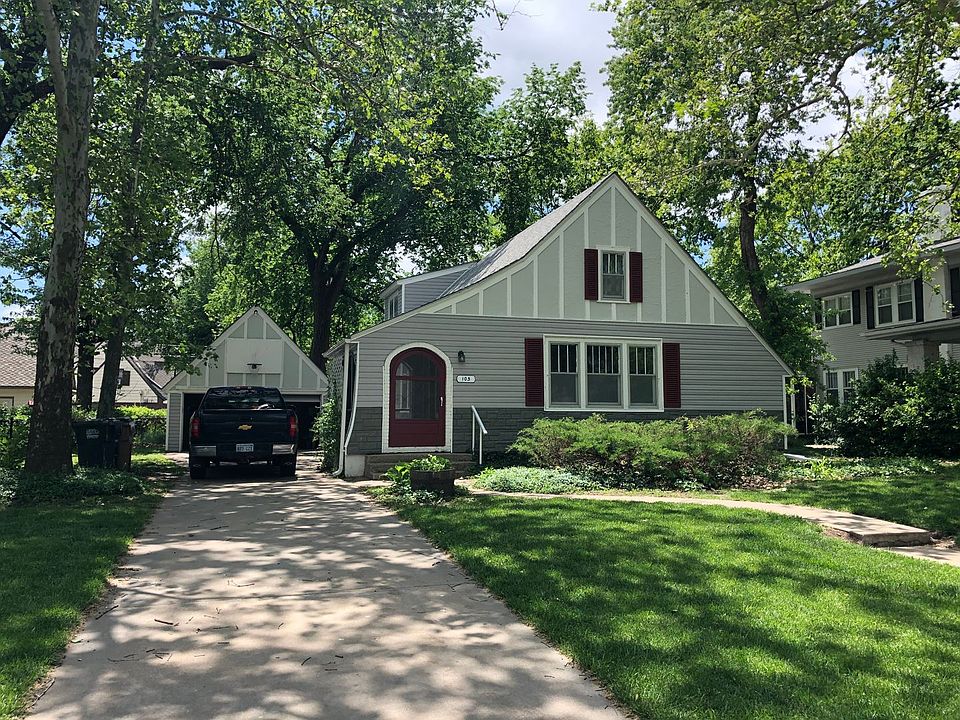 1st image of 105 W 20th Ave