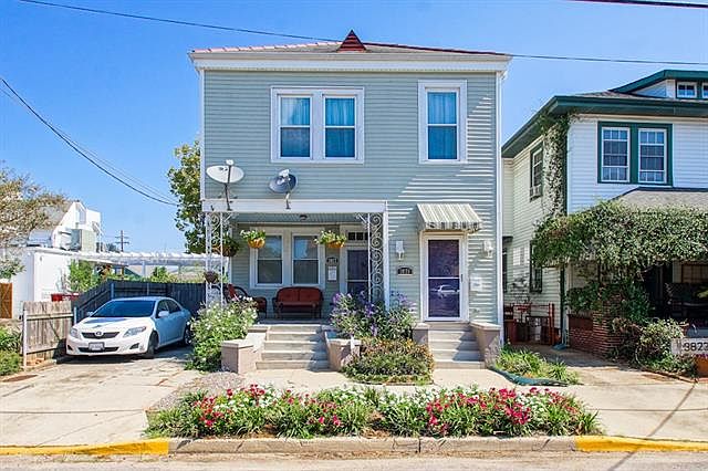1st image of 3827 Iberville St