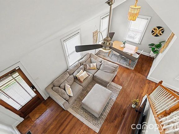 3rd image of 1013 Spruce St