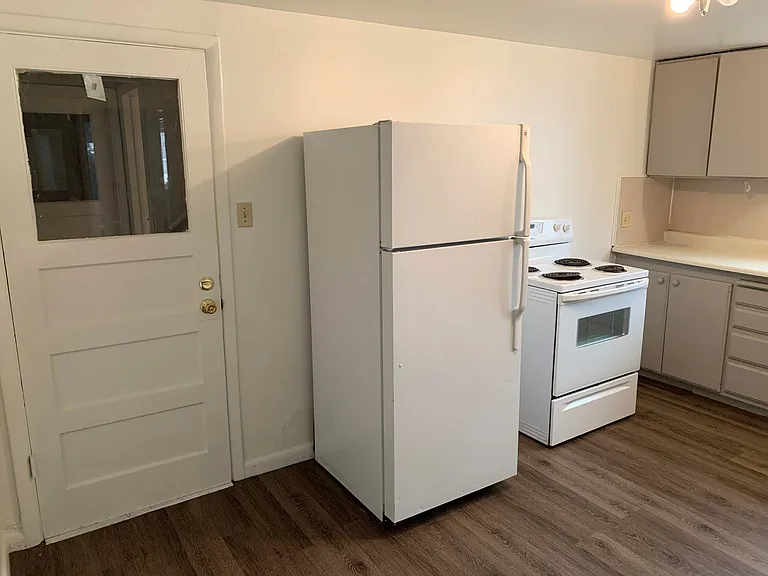 110 S Orchard Drive — Photo 2