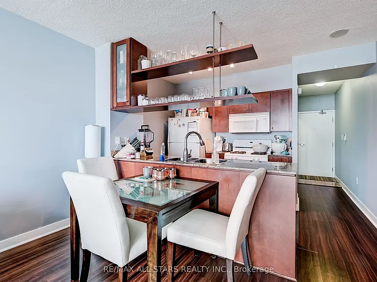 10 Navy Wharf Ct #2307 — Photo 5