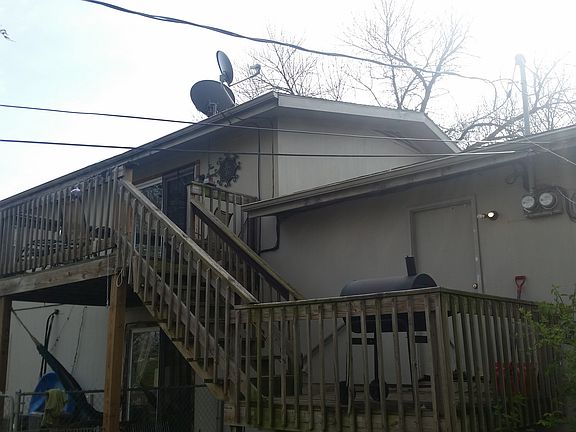 4th image of 2428 Cedarwood Ave