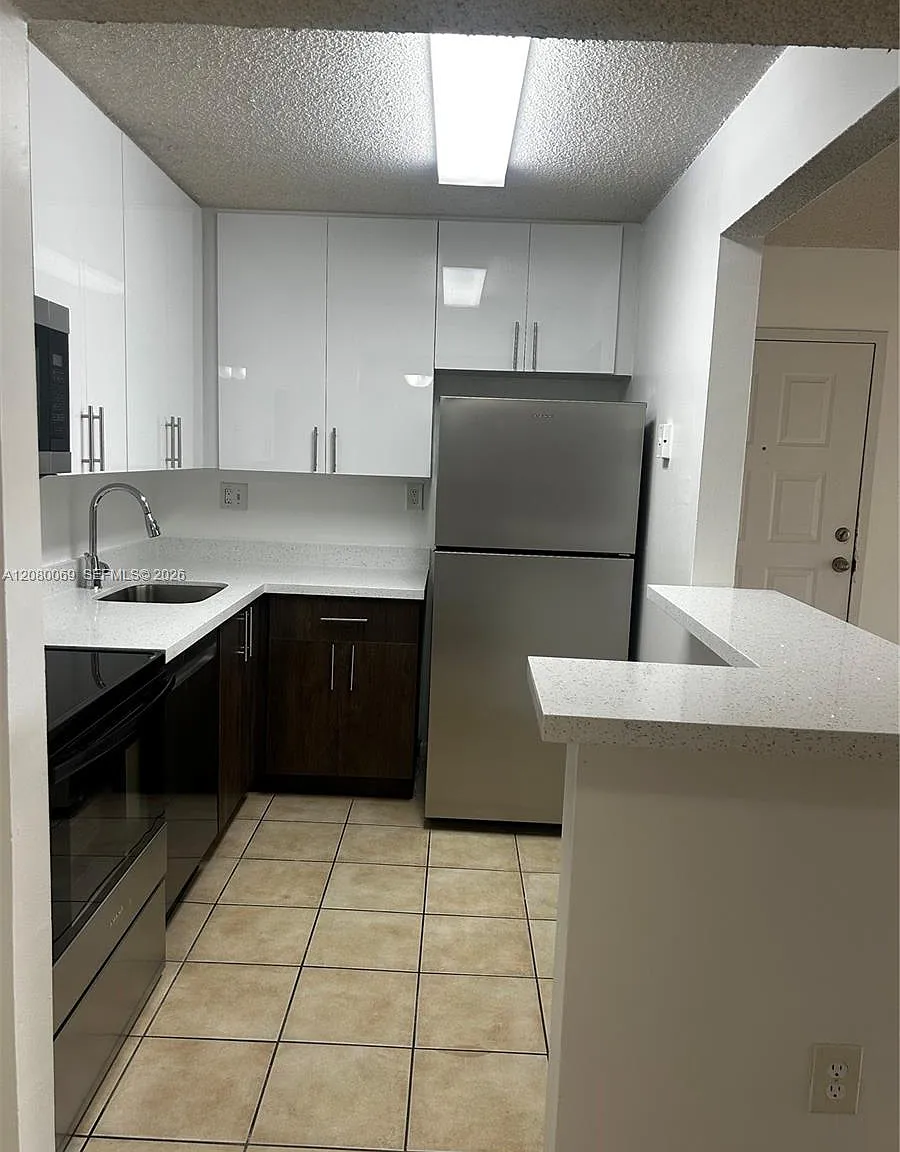 Villa Bellini Condo — Photo 1